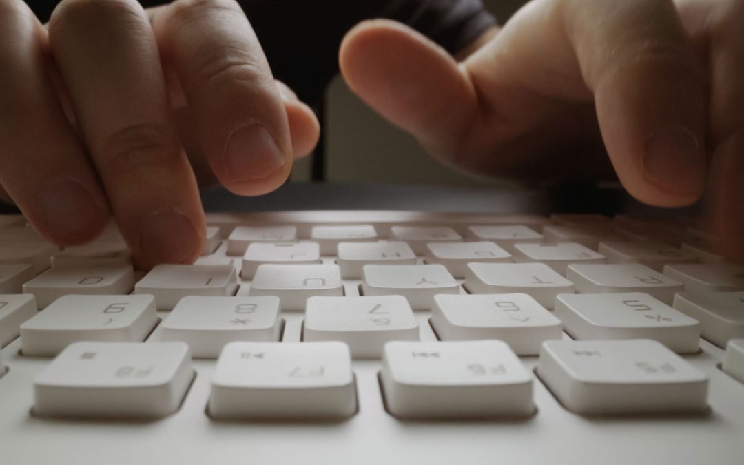 Blogging for Authors – Why Keeping a Blog is Good for Your Author Website?